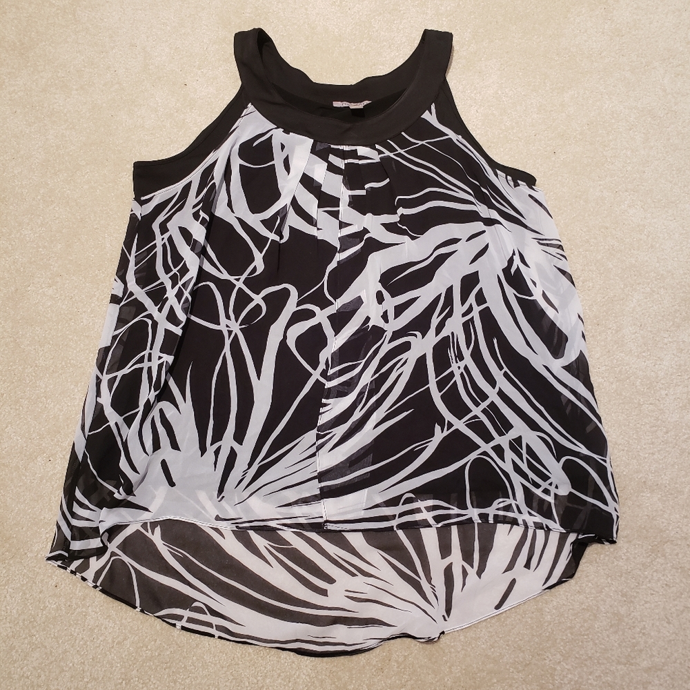Flowy tank